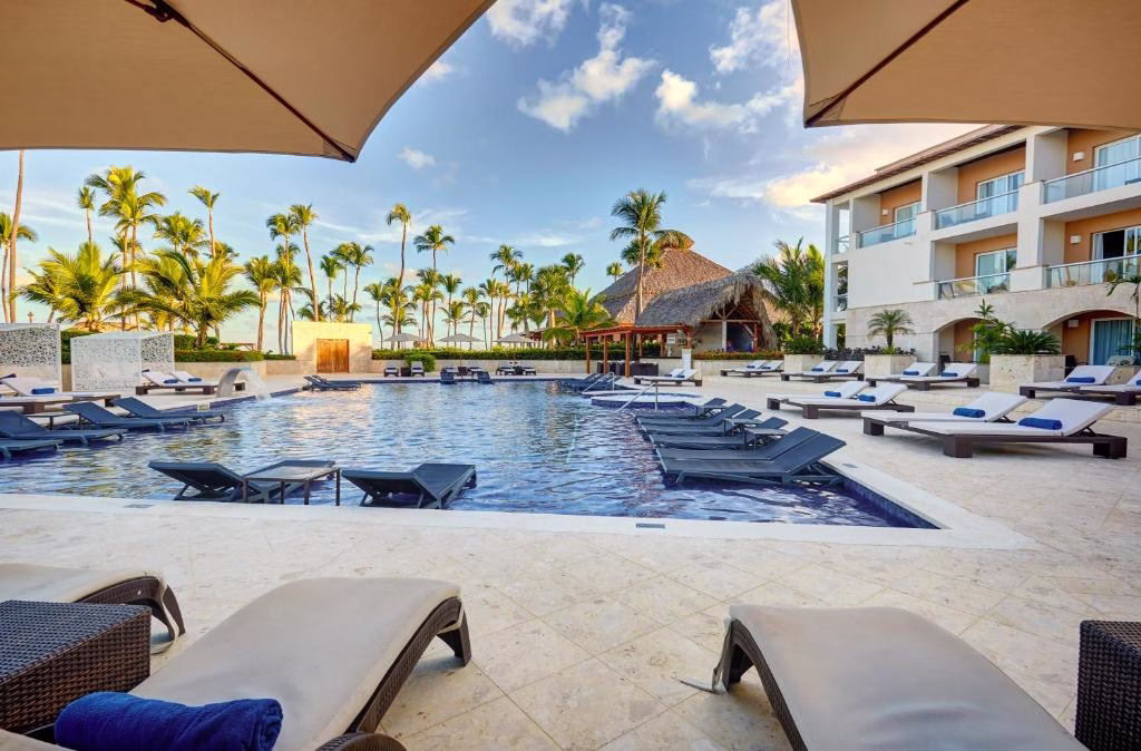 a pool at the resort at Royalton Hideaway Punta Cana, An Autograph Collection All-Inclusive Resort & Casino - Adults Only in Punta Cana