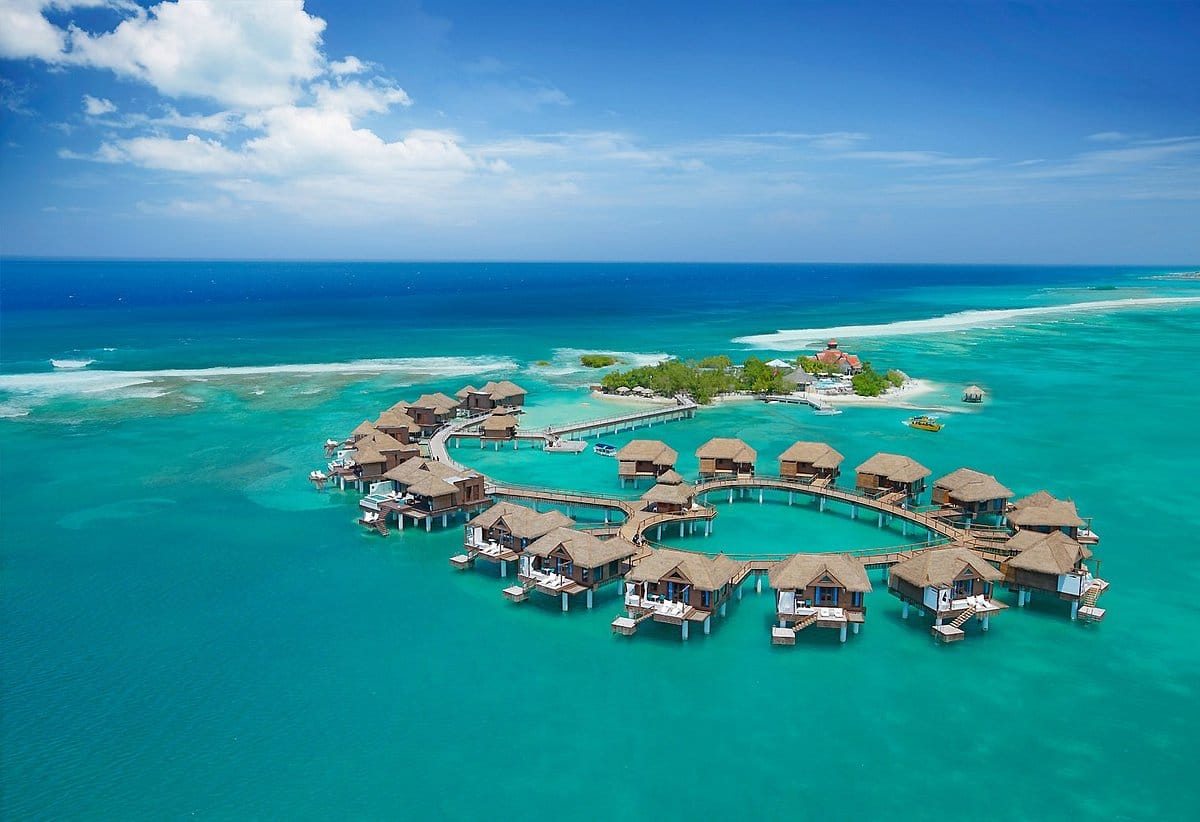 Your Guide to Sandals Resorts: Luxurious Locations for Caribbean Romance