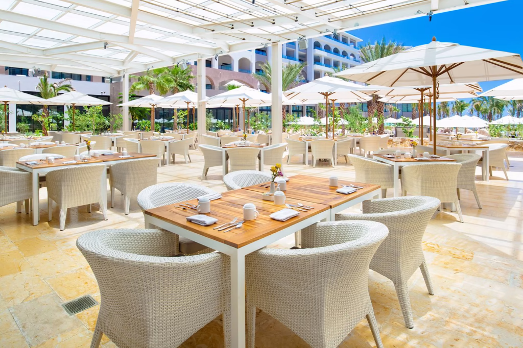 Villa La Valencia Los Cabos dining