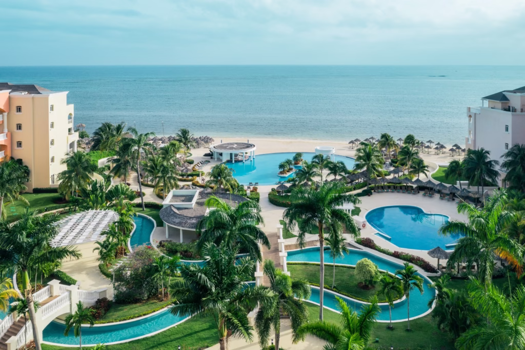 Iberostar Selection Rose Hall lazy river